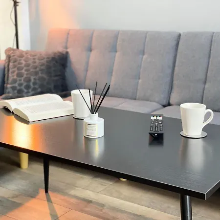 Easy Location - Parking - Free Wifi - Tourism And Business Διαμέρισμα *