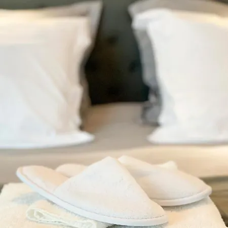 Easy Location - Parking - Free Wifi - Tourism And Business *